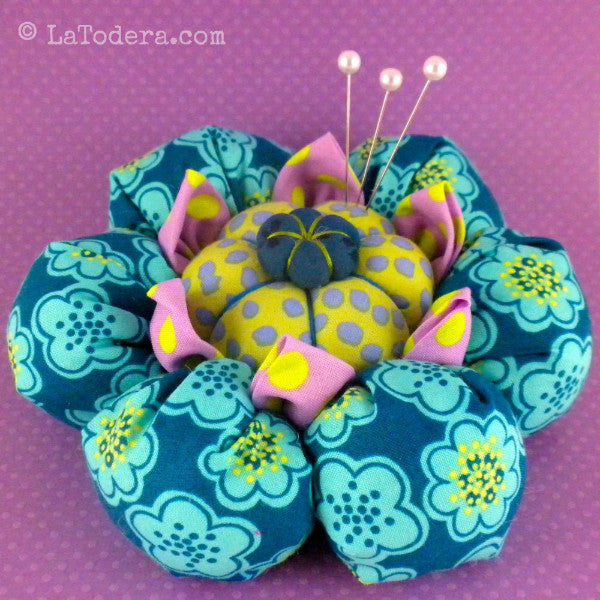 DIY Puffy Cactus Flower Pincushion Tutorial - PDF Sewing Pattern - La Todera