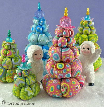 DIY Mini Fabric Christmas Trees Pincushion Tutorial - PDF Sewing Pattern - La Todera