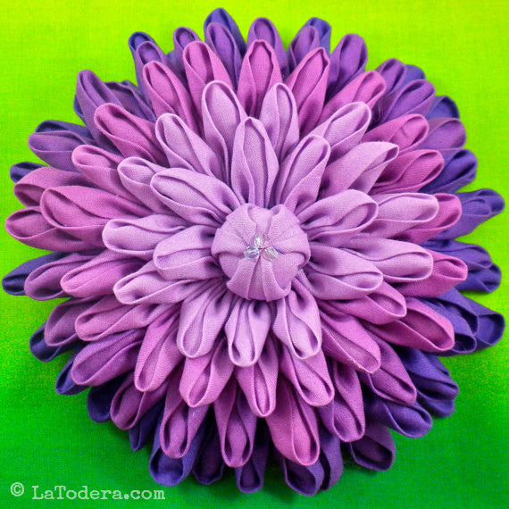 DIY Fabric Flower Dahlia Brooch Tutorial - PDF Sewing Pattern - La Todera