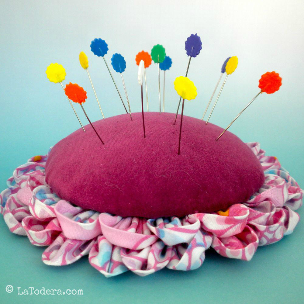 DIY Flower Pincushion Tutorial - PDF Sewing Pattern - La Todera