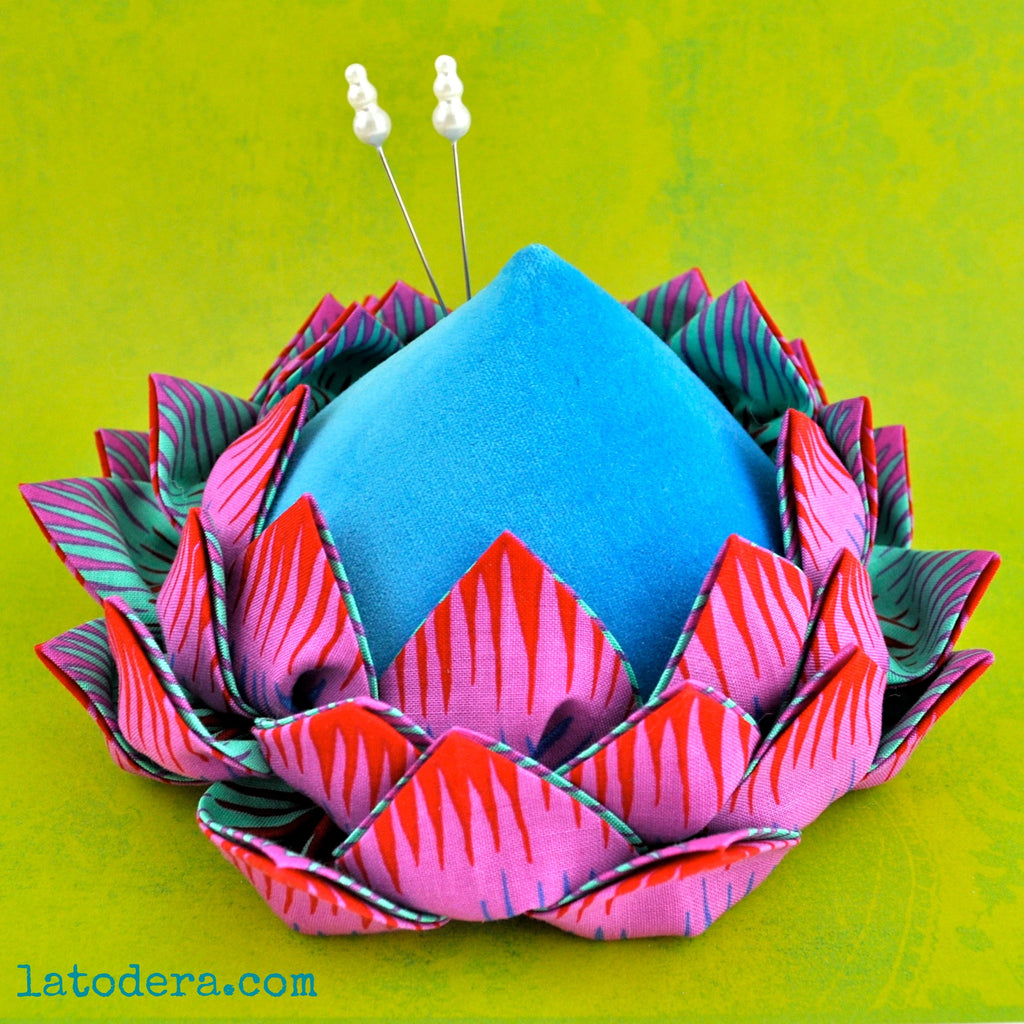 DIY Protea Flower Pincushion Tutorial PDF Sewing Pattern La Todera
