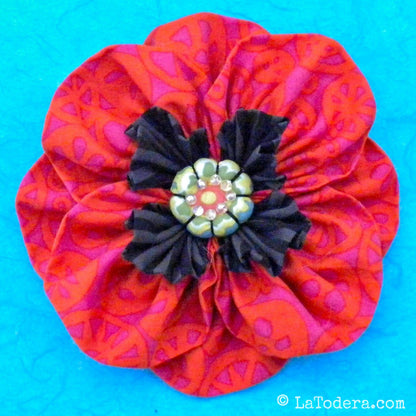 DIY Fabric Flower Poppy Brooch Tutorial - PDF Sewing Pattern - La Todera